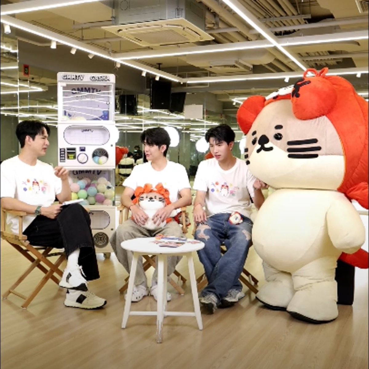 น้องนุ่ง55555555555555555555555555 พุง 😭😭😭😭😭😭😭😭

GETTING READY WITH SKN FAM

#SeaKeenFanMeetingLIVE