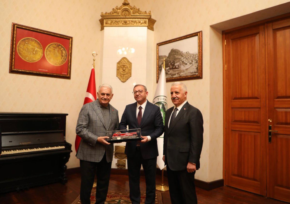 Binali Yıldırım tweet media