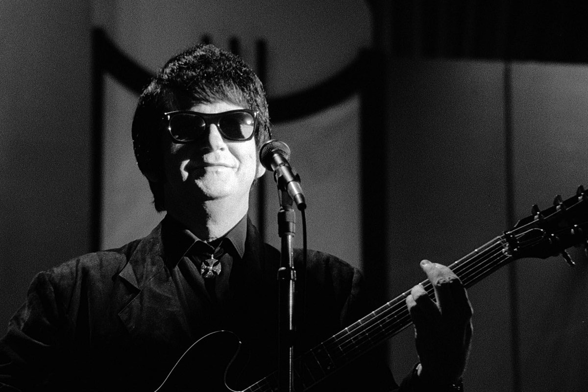 joemccjoe's tweet photo. Remembering Roy Orbison on his Birthday, born April 23rd, 1936.
#RoyOrbison #BOTD #TracksOfMyYears https://t.co/rkiPsNFnEW
