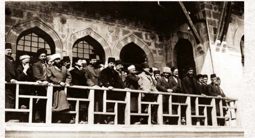“Millî egemenlik öyle bir nurdur ki, onun karşısında zincirler erir, taç ve tahtlar yanar, yok olur. Milletlerin esareti üzerine kurulmuş müesseseler her tarafta yıkılmağa mahkûmdurlar.”
Ulusal Egemenlik ve Çocuk Bayramımız kutlu olsun.