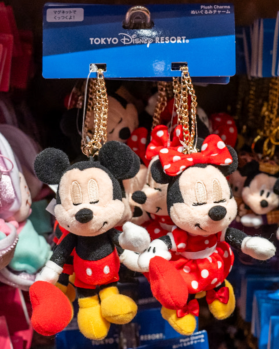 ハートを持った姿がかわいい！ 東京ディズニーリゾート ミッキー