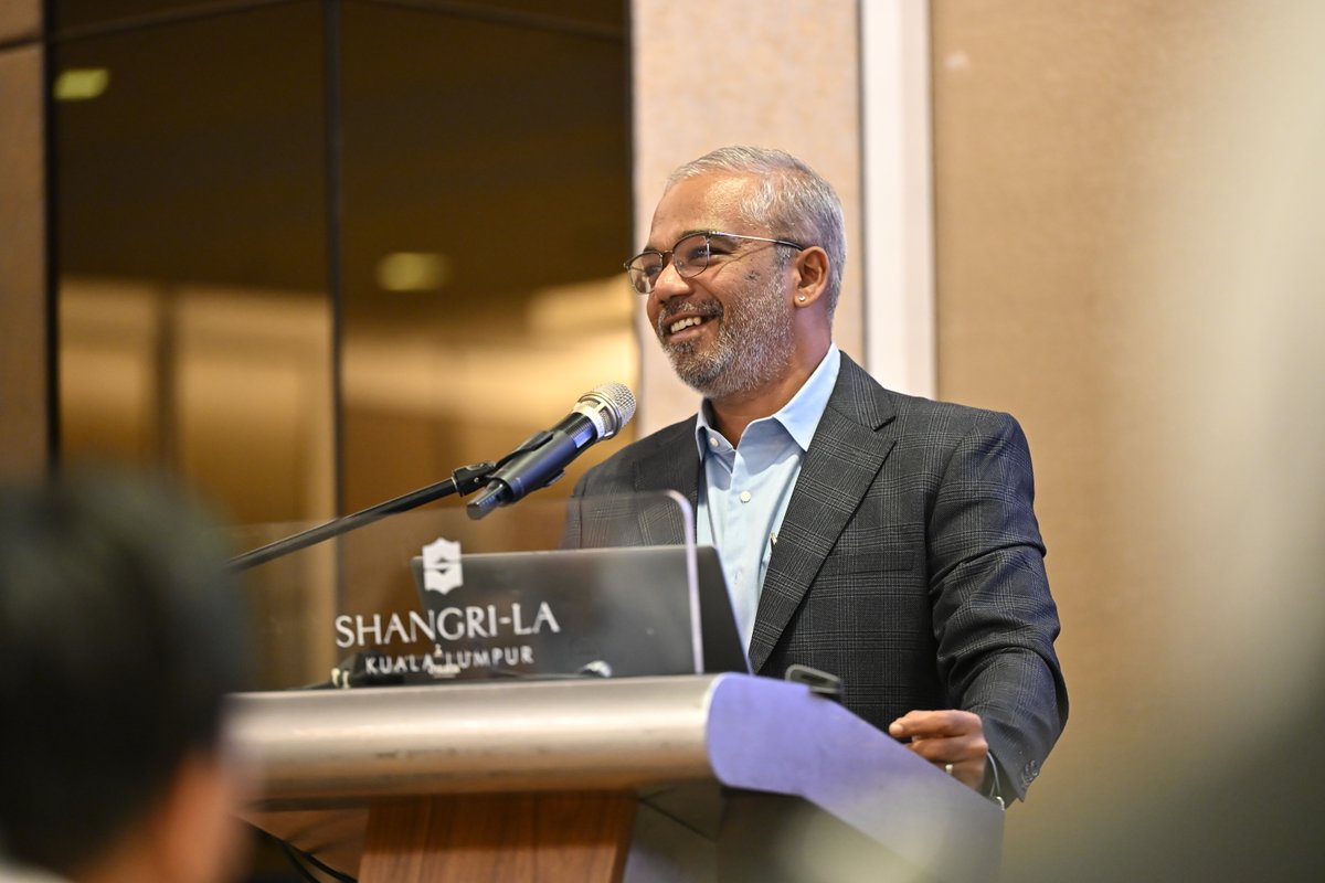 GEP_Worldwide's tweet image. The #GEP APAC Tour 2026 in Kuala Lumpur brought together industry leaders at the Shangri-La to explore one clear theme: leading #procurement with agentic AI.

A panel featuring Balaji Radhakrishnan of Bumi Armada Berhad and Tan Chiaw-Hooi of EY focused on agentic AI and the next