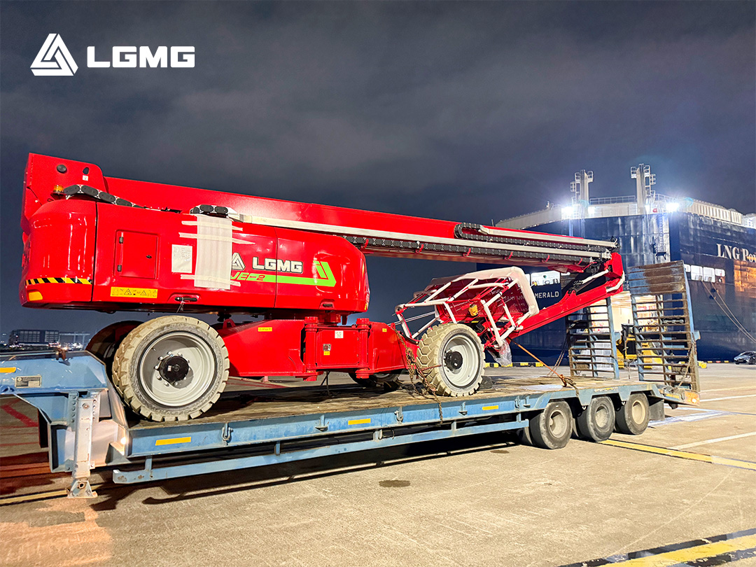 LGMG_Global's tweet photo. 🌏 LGMG T42JE-2 Has Arrived in Singapore!
Our cutting-edge lithium-electric boom lift T42JE-2 is now on site, ready to elevate your projects to new heights!
🚀
For more details or inquiries: sales@lgmg.com.cn
#LGMG #HeavyEquipment #EngineeringExcellence #reliabilityinaction https://t.co/IGTi1CUJVW
