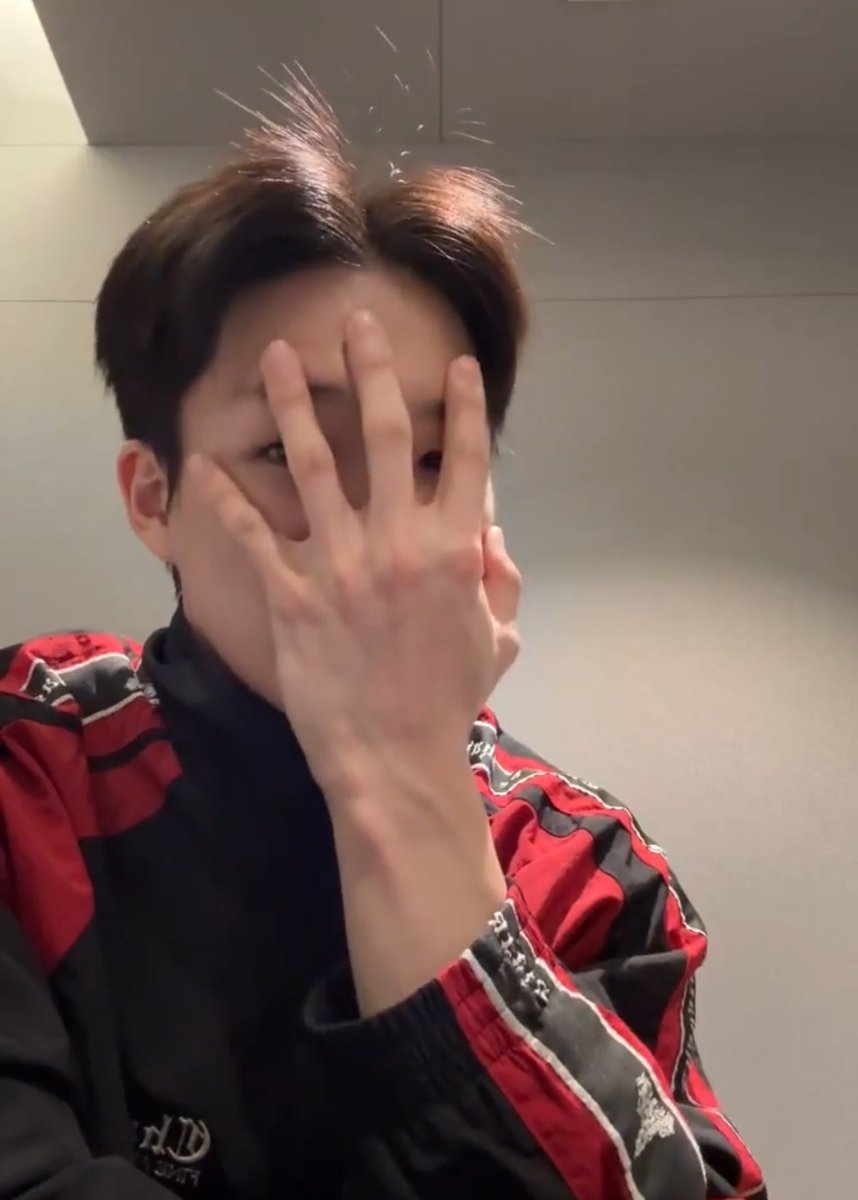 키키 ☁️ tweet media