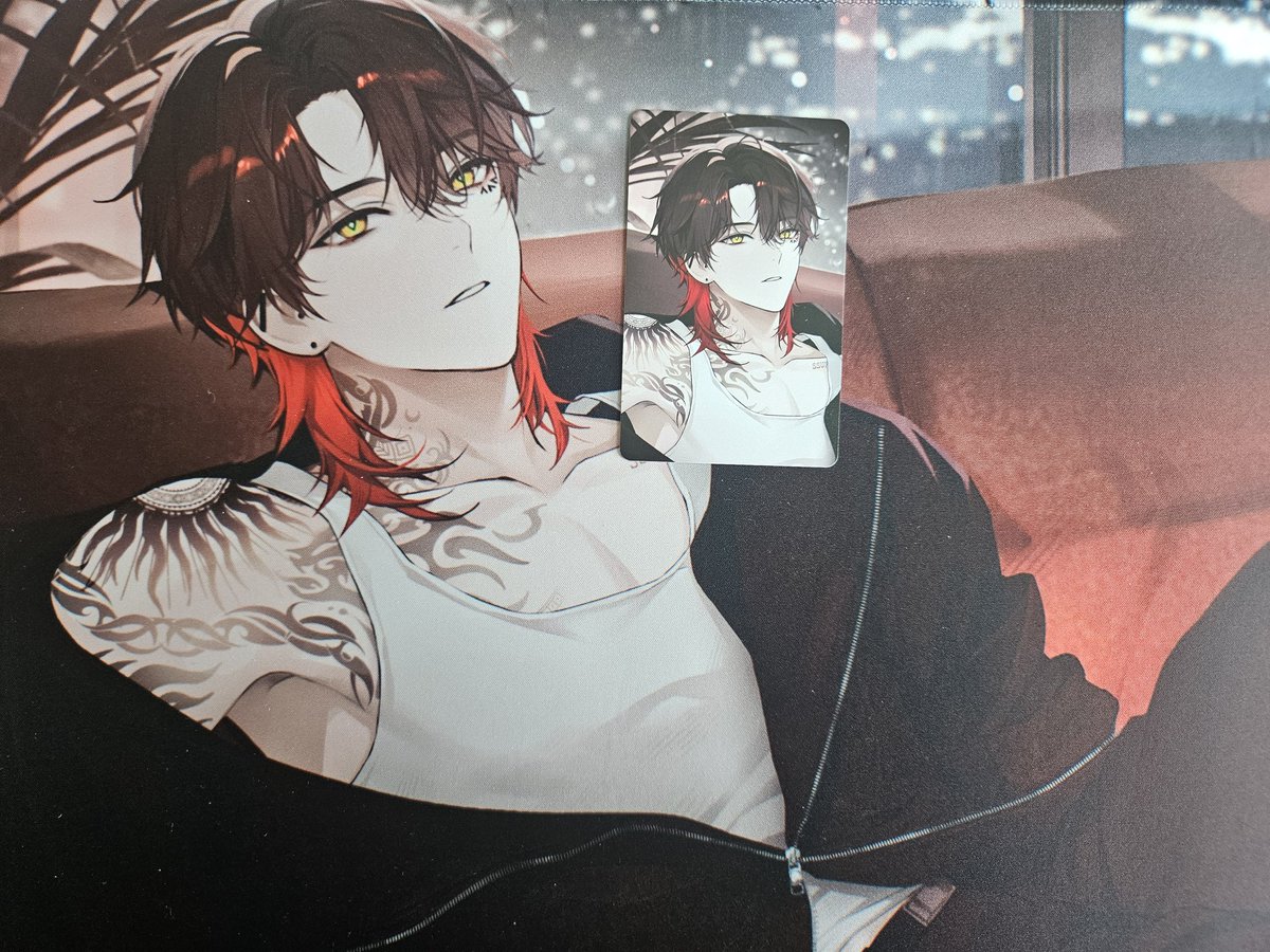 허어 실물 색감이 진짜 무쳣..보자마자 할말잃고 감탄중