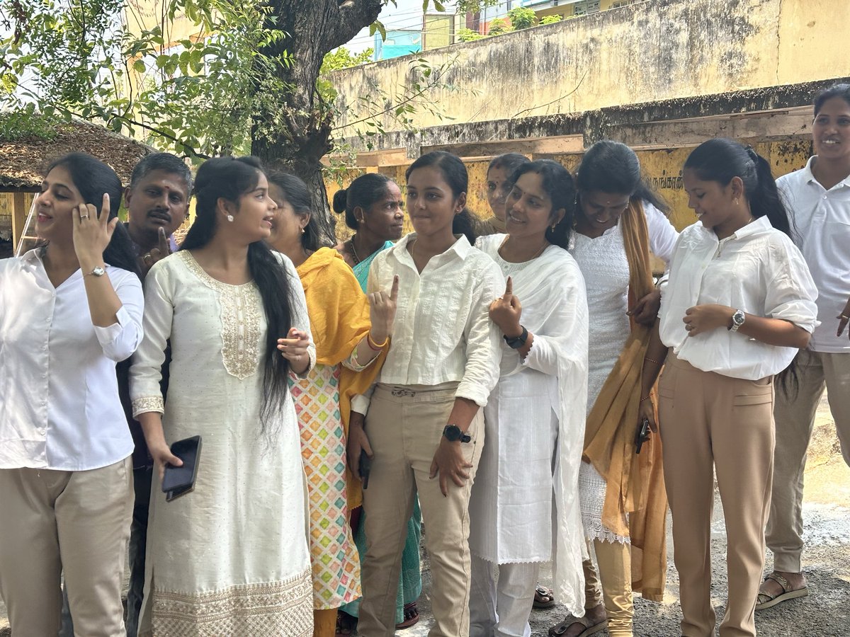 Vivanesh Parthiban tweet media