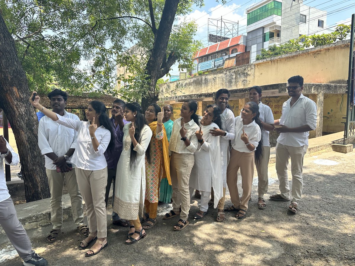 Vivanesh Parthiban tweet media