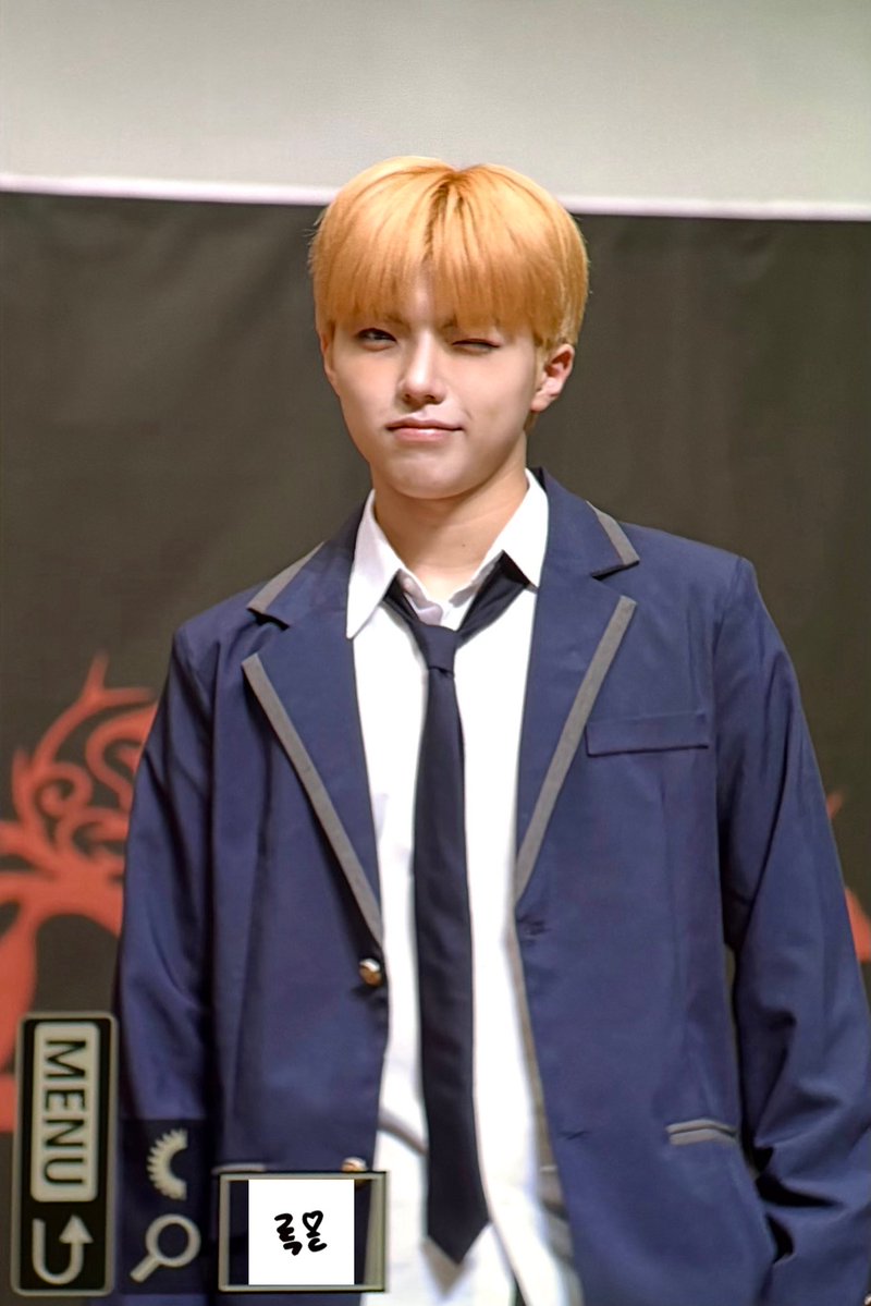 L♡CK ON tweet media