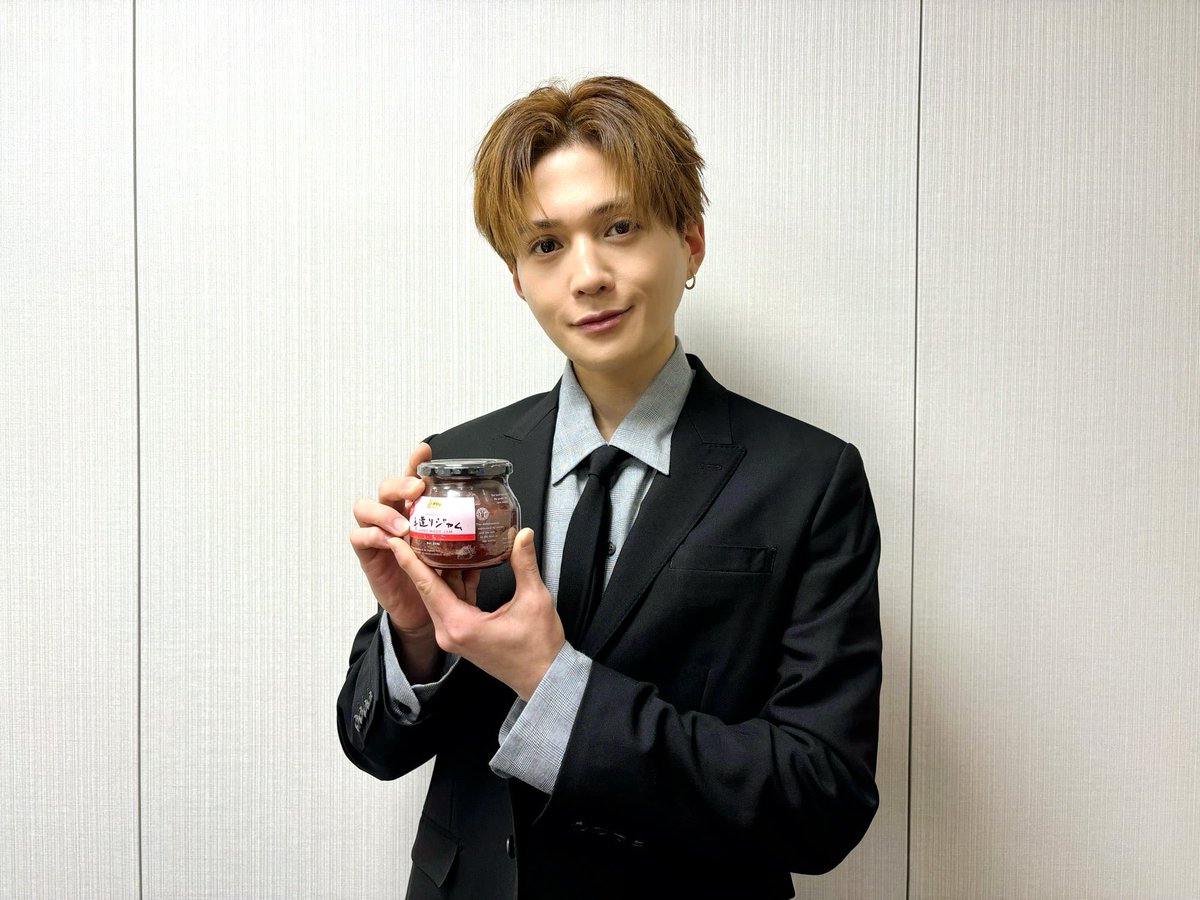 J-WAVE RADIO DONUTS tweet media