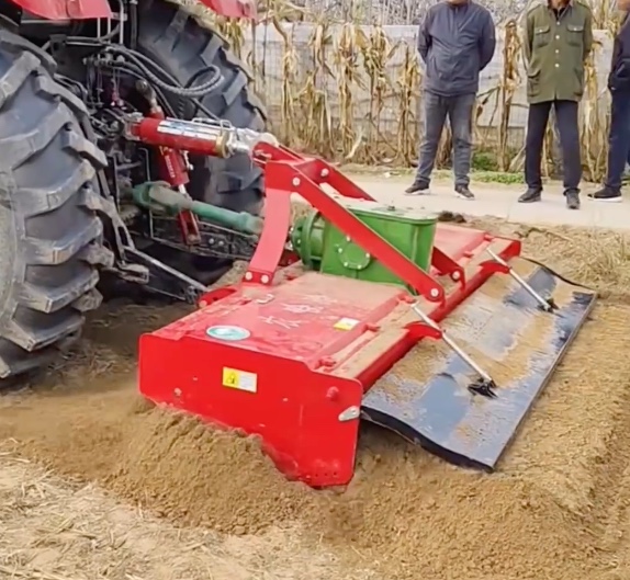dadi_machinery's tweet image. Adjust your rotary tiller this way for better efficiency and less fuel use. Level it, set the drive shaft to 15°, and make the left arm 3 turns longer for even tilling.
#fyp #foryou #YuchengDadiMachinery #RotaryTiller #FarmTips
discharrow.cc