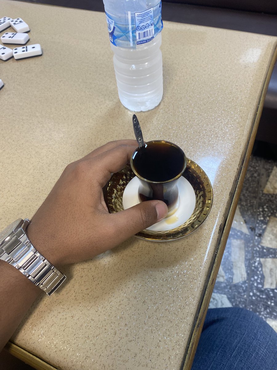 cveq13's tweet photo. نحتسي الشاي في شارع الرشيد https://t.co/07dPoOtQTC