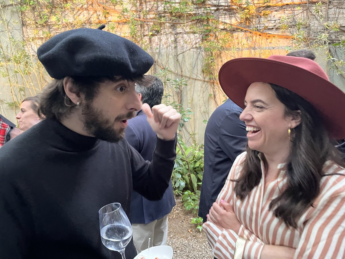 trodeponent tweet media