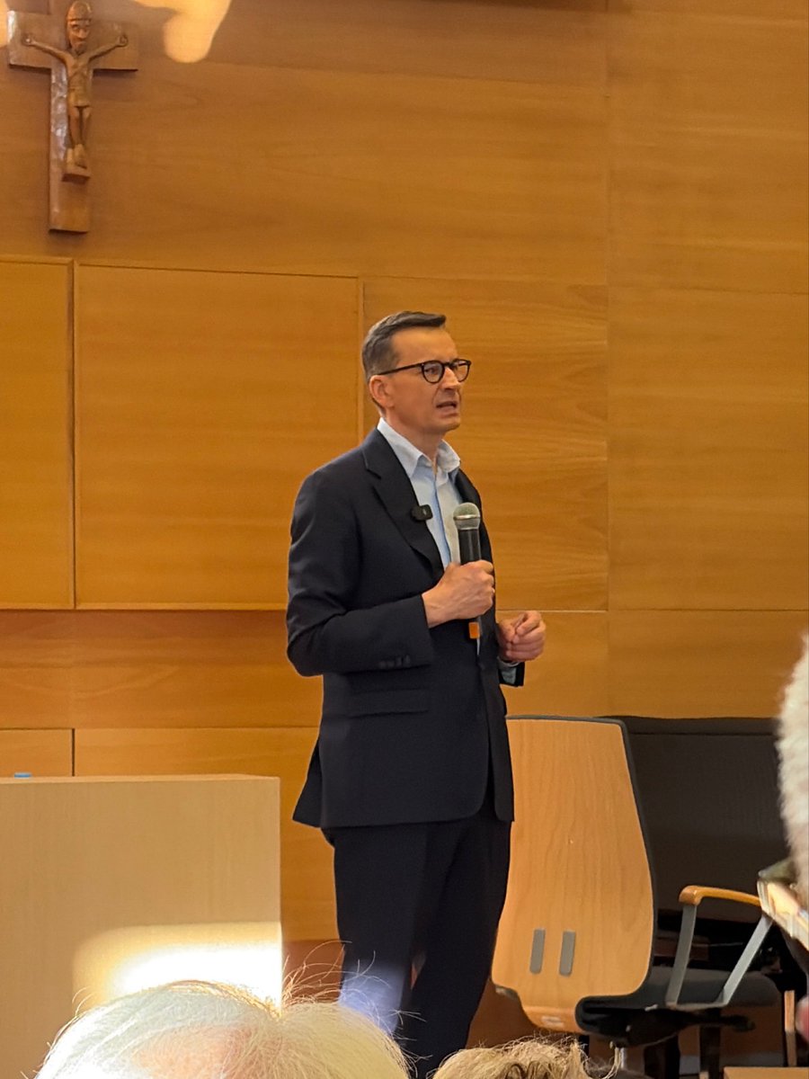 Kamil Ślęczka tweet media