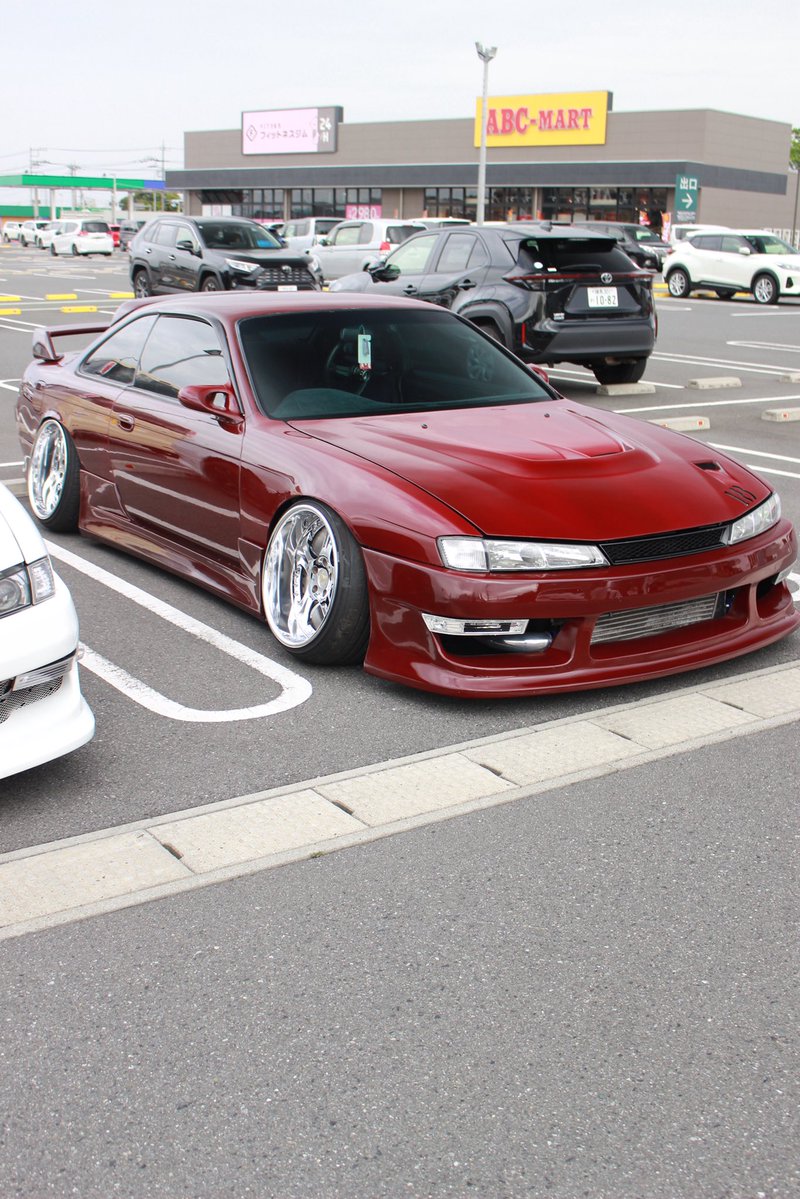 なべ tweet media