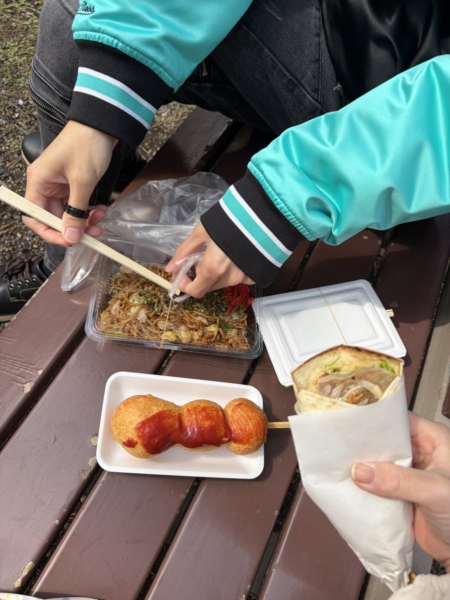 mil_ao26's tweet photo. お花見してパンケーキ食べてきた🌸
あまりにも春。 https://t.co/xYvpZpWIJT