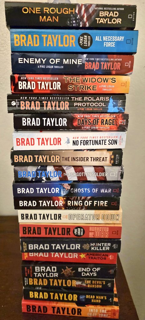SteveMichAlmo09's tweet photo. This stack is keeping me from losing it. 2 knee surgeries since my car accident and my VA surgeon offered amputation as an option, so now waiting on another opinion. @BradTaylorBooks is keeping me busy, so I thank u sir! I hope to get my hands on #ShadowStrike soon! #FavStack https://t.co/TdciS93C2D