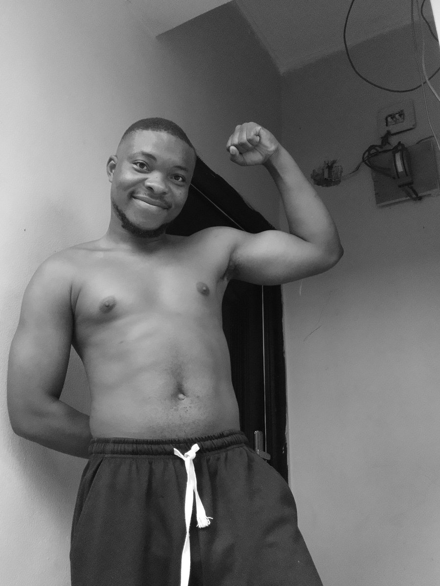 Creative UI tweet media