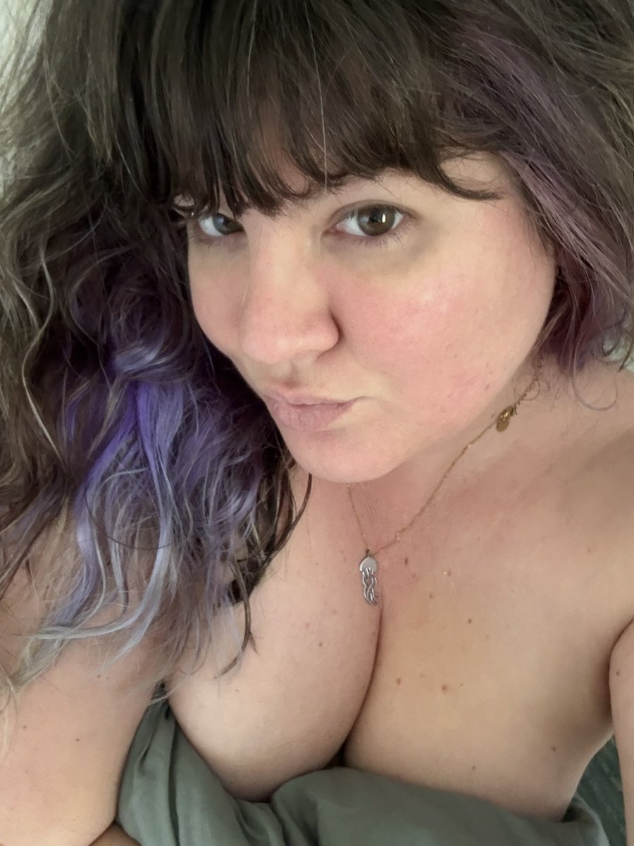 ROMY RED / Onlyfans 5$ 💜 tweet media