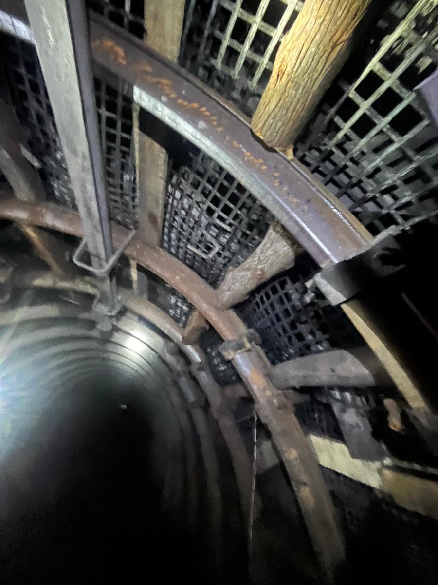 EarthShieldsGeo's tweet image. The customer has already installed the mesh in the mining pits.#MiningSafety #Geosynthetics #UndergroundMining #MiningMesh #CivilEngineering #EarthShieldGeosynthetics
Contact us for more information at wa.me/+8618963416260
For more: earthshields.com