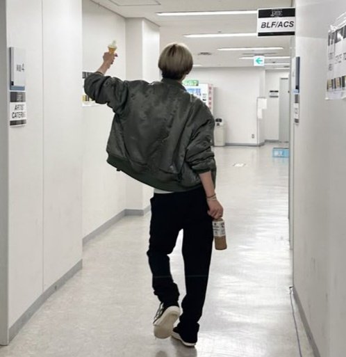 Lusi ❄️ tweet media