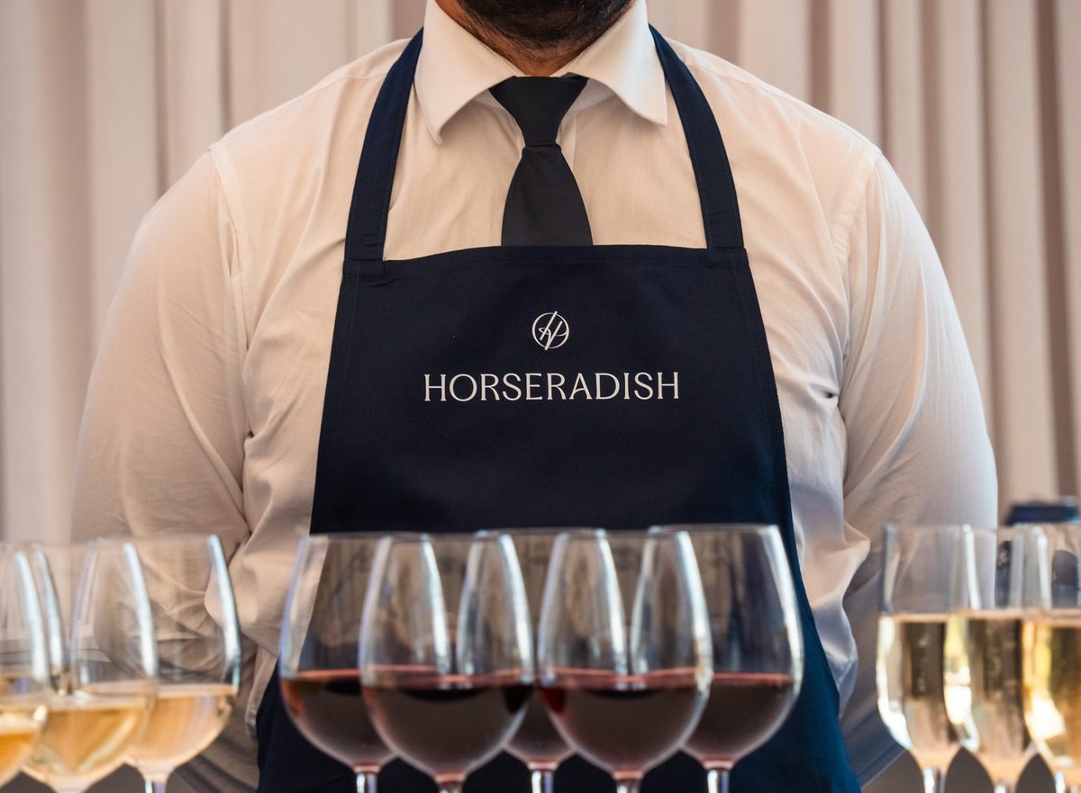 HospitalityNrth's tweet image. Glasses clinking. A plate placed in front of you at just the right moment. When #catering is done well, you don’t notice the details. You just enjoy the experience. @HorseradishCR. Find out more at: horseradishcatering.com 

#EventsIndustry #Conferences #Events #EventCatering