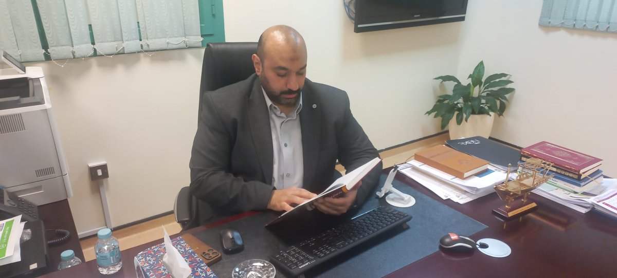 theishschool's tweet photo. في أجواء مليئة بالشغف والمعرفة، نظّمت مدرستنا فعالية “ساعة قراءة حرة” احتفالًا باليوم العالمي للكتاب الموافق ل 23 ابريل من كل عام ، حيث أتيحت الفرصة لطلابنا الأعزاء للانغماس في عالم الكتب، واختيار ما يستهويهم من القصص والمراجع بكل حرية. https://t.co/mVhBlpKoL2
