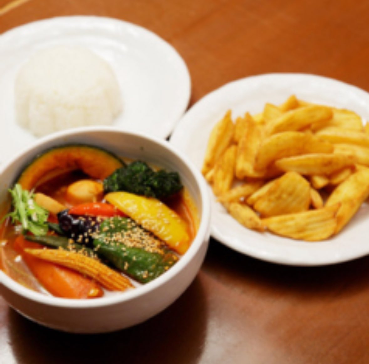 アコサン🍟 tweet media