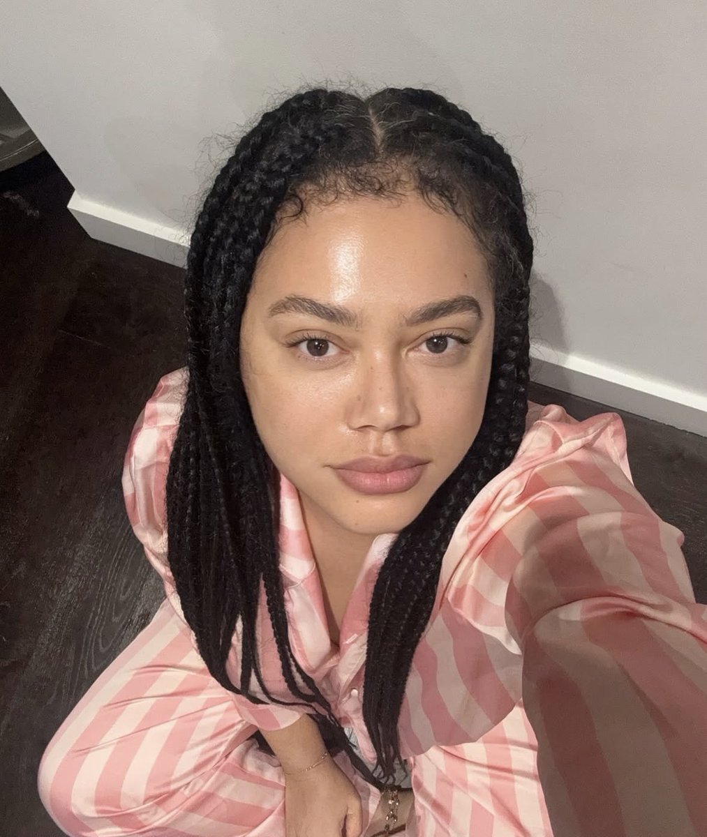 BAMIDELE🕊 tweet media