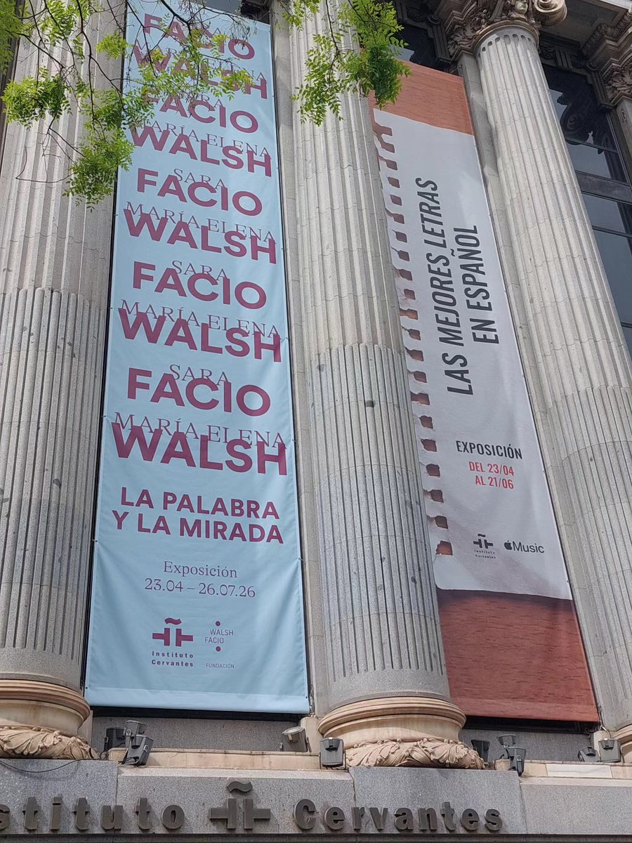 InstCervantes's tweet photo. #DíadelLibro
En el marco de la #SemanaCervantina inauguramos dos exposiciones:

🔸«#MaríaElenaWalsh y #SaraFacio. #LaPalabraylaMirada», dos referentes de la cultura hispánica
ℹ️https://t.co/dXyq70em2v

🔸#LasMejoresLetrasenEspañol, junto a @AppleMusicES
ℹ️https://t.co/4XaU0Y7S1H https://t.co/sD1NgRldZG