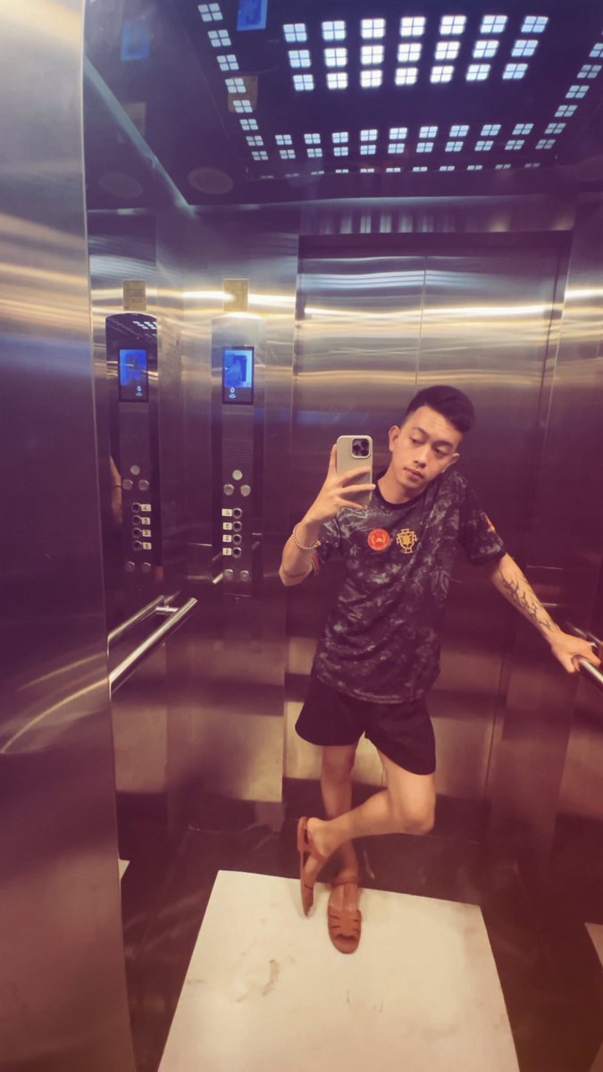 Hoàng Lê Phi Lâm tweet media