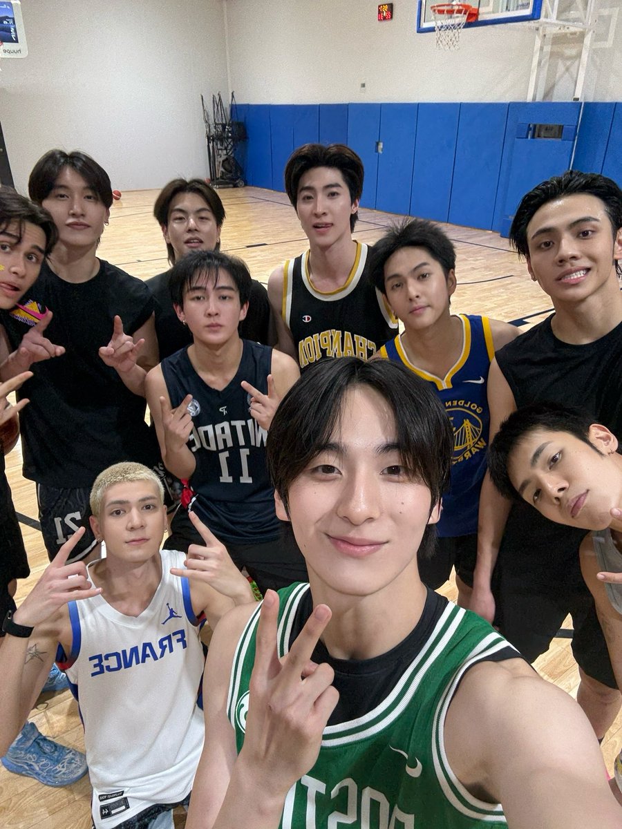 Tad Thapana tweet media