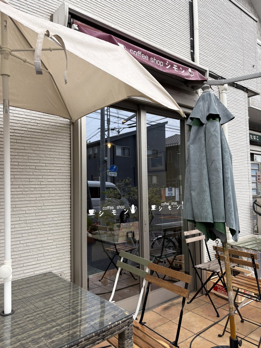 TIJUVZklXQQmg3a's tweet image. 健診のあと近場でメシドラ〜🚗
今日はラッキー🤞って決めていたので✨人気店でほぼ満席でしたが丁度空いて🦄席
に🪑エビ🦐グラタンとプリン🍮🥰美味しゅうございました💫
#川口市
#シモン
#メシドラ