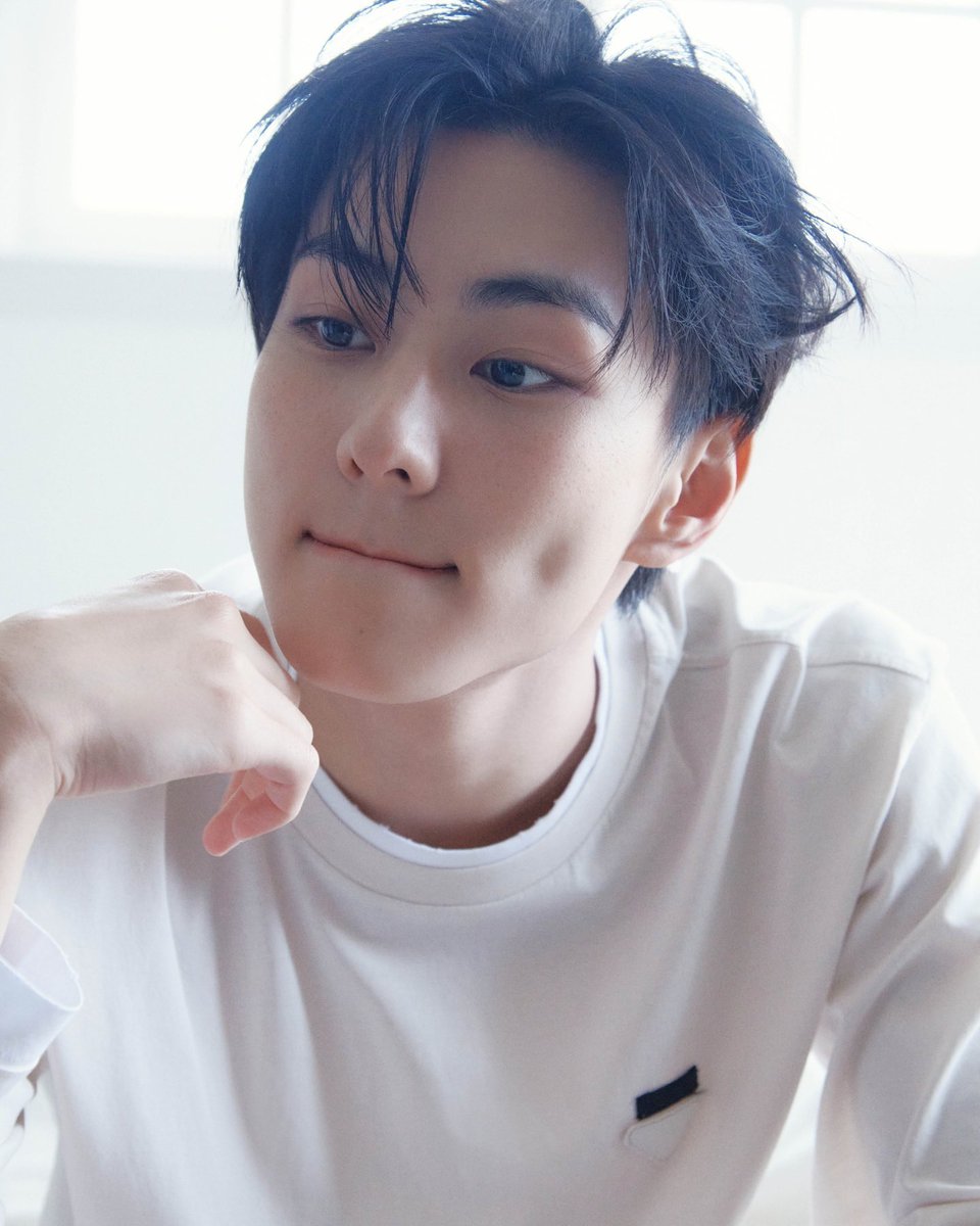 vat 🩸 | 쩡's tweet media