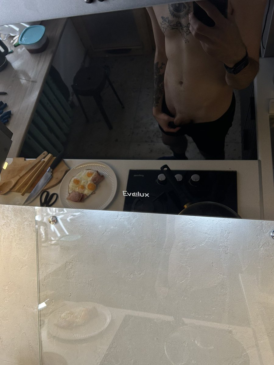 Победоносец tweet media