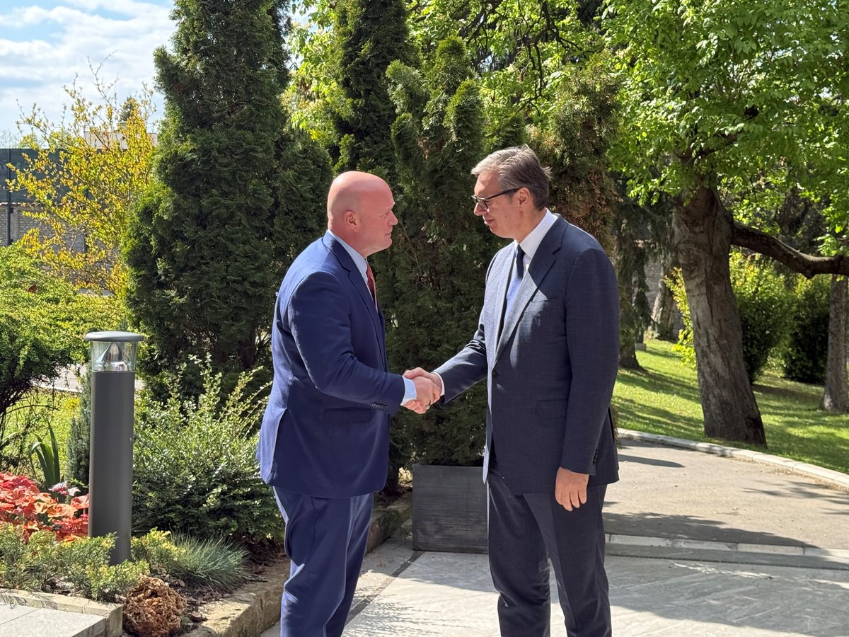 Američka ambasada tweet media