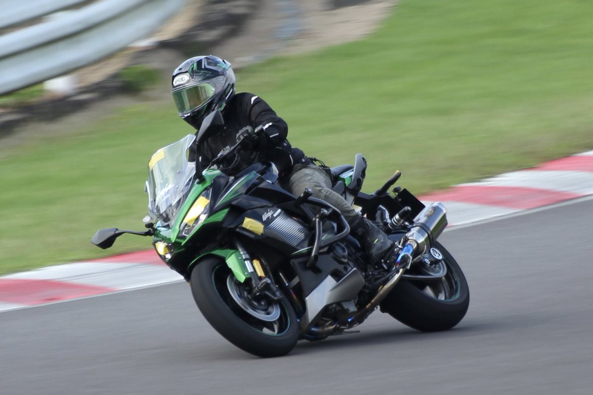 みこそに tweet media