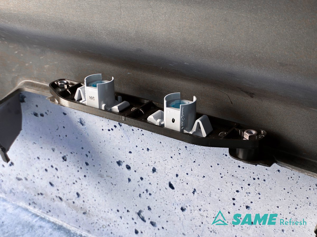 S14とS15のナンバー灯ブラケット完成しました！

ウィンカーのソケットは単体で販売されているものをご使用ください。