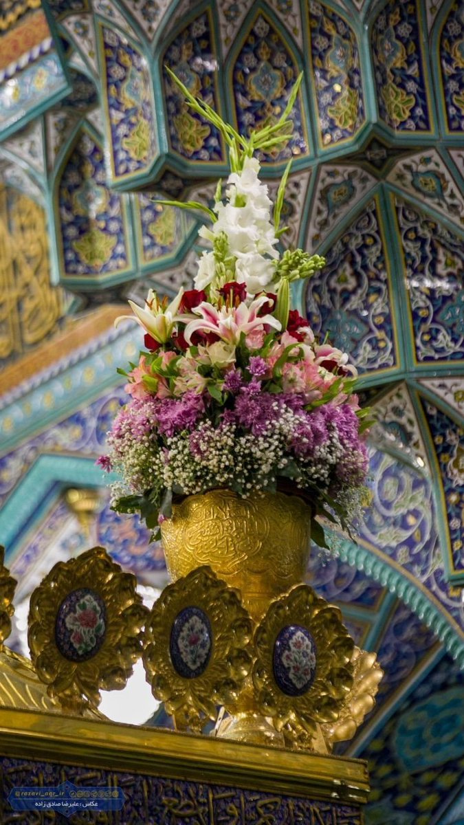 خوشا به حال هر آن کس که مبتلای رضاست 
#ایران_امام_رضا 
 #صحن_رضا_جان