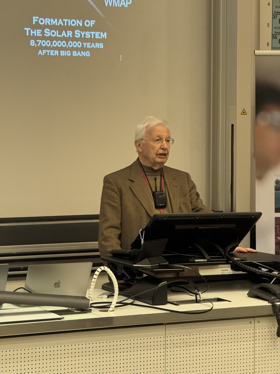 HelvChimActa's tweet photo. @NobelPrize Winner Jean-Marie Lehn @uni__strasbourg opens the @SwissChemistry Spring Meeting 26 #sm26 with his talk „STEPS TOWARDS COMPLEX MATTER: From Supramolecular Chemistry Towards Adaptive Chemistry“ @unifrChemistry. Nice to be in Fribourg again @unifr https://t.co/6rpS9xTcGB