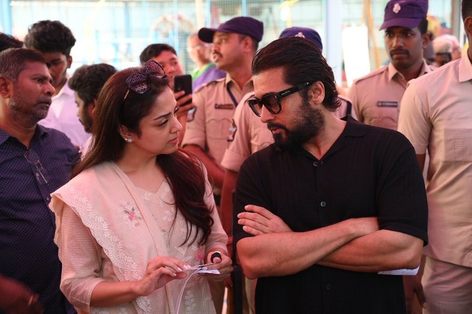 U2 Brutus tweet media