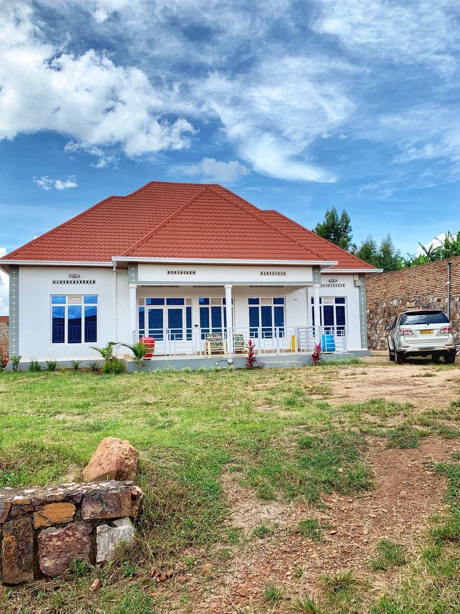 HouseInRwanda's tweet image. 🏠HOMES FOR SALE IN MARANYUNDO ESTATE-BUGESERA DISTRICT🆕

💸 Price:145,000,000 Rwf 
🛏️ Bedrooms:4
🛁 Bathrooms:3
🏞️ Plot size: 957.00 m² 
👍Furnished: No

For further details:👇houseinrwanda.com/property/sale/… 

Contact name:👨‍💼House in Rwanda 

 #houseinRwanda  #houseforsale #kigali
