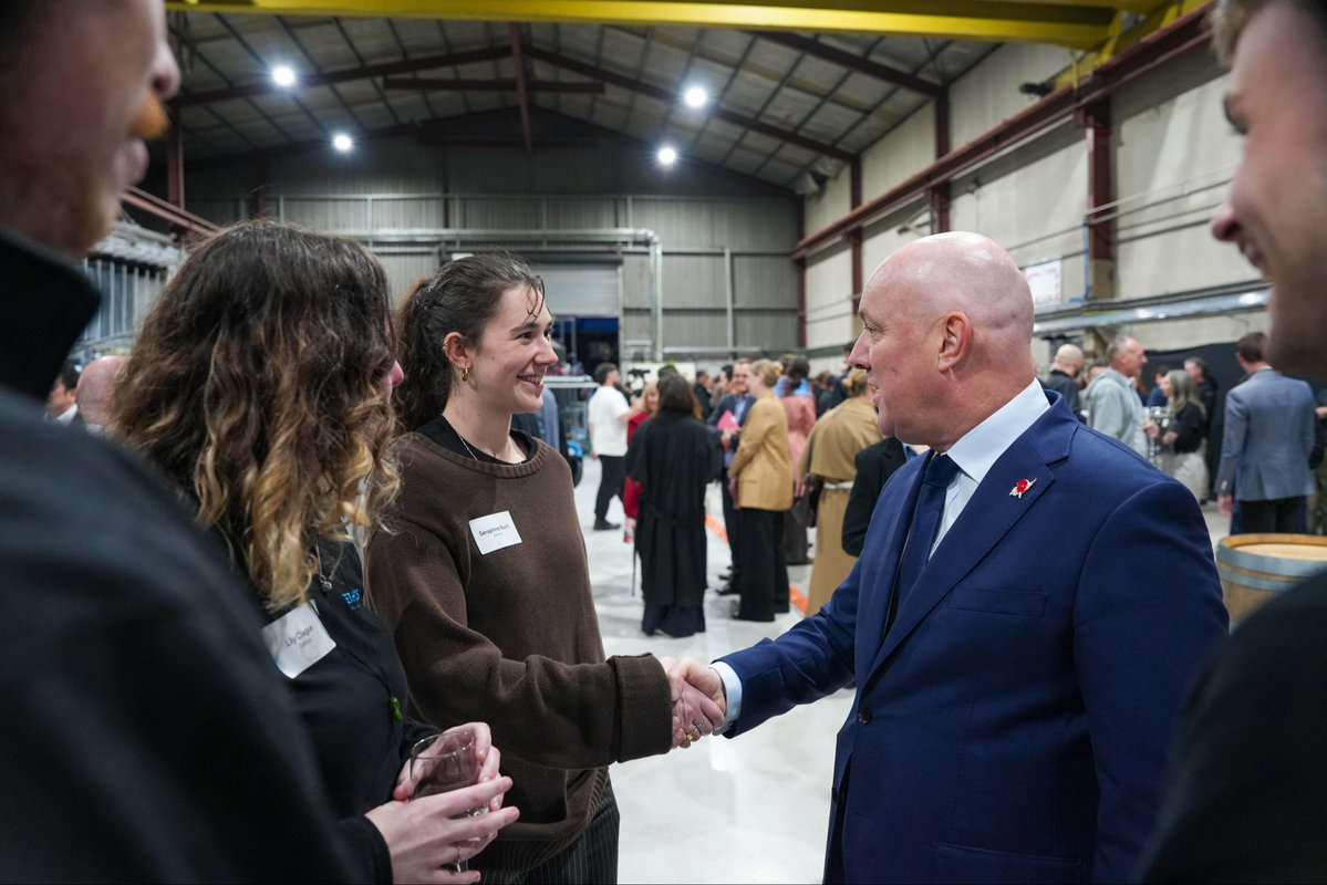 Christopher Luxon tweet media