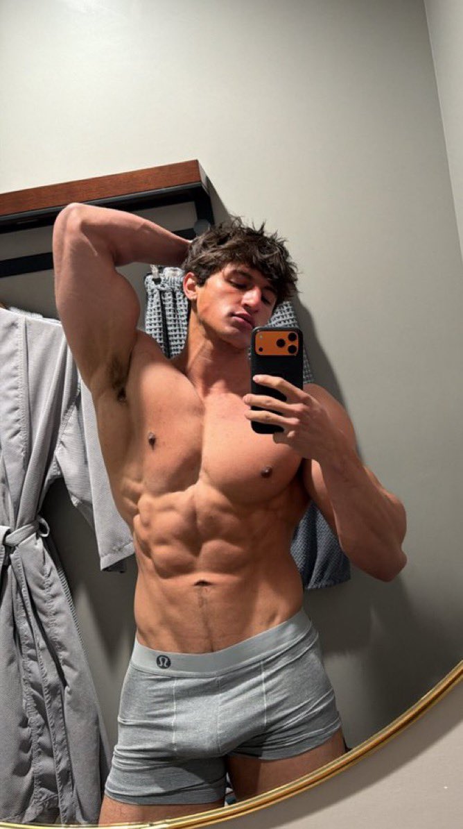 ALPHA DAVIS tweet media