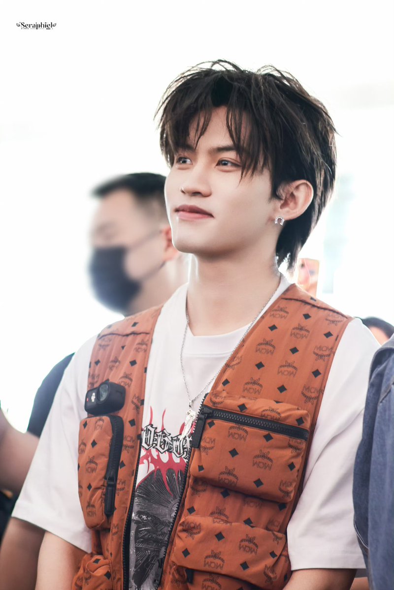 yunqigirly's tweet image. China ✈️ Bangkok 🇹🇭
(4/23/2026)
Cr:seraphiel 
#yunqi