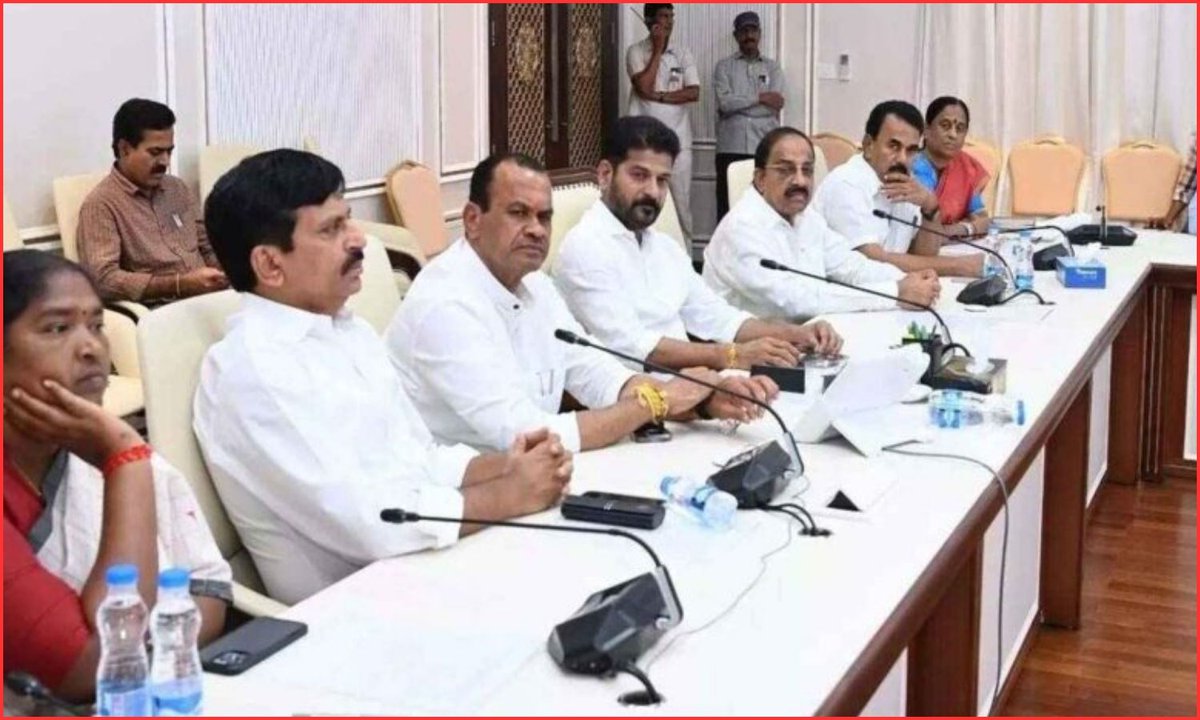 Charminar_News's tweet image. تلنگانہ کابینہ کے اہم اجلاس میں عدالتی فیصلے، آر ٹی سی ہڑتال اور نئی بھرتیوں پر بڑے فیصلوں کی توقع۔ ریاستی سیاست میں اہم پیش رفت متوقع۔

charminarnews.in/telangana-cabi…

#Telangana #Cabinet #Politics