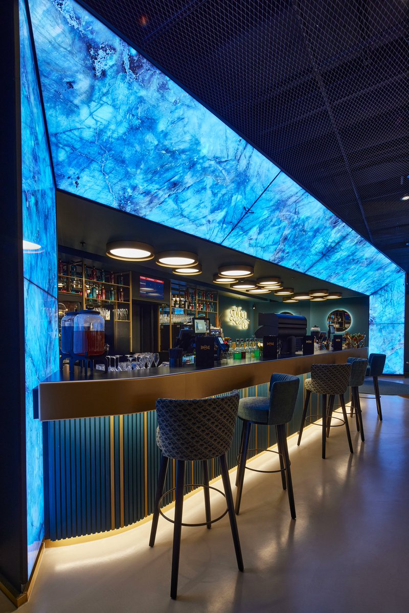 Chapman_Taylor's tweet image. Kinopolis HafenCity cinema wins best new build cinema at ICTA EMEA Awards 2025–2026

chapmantaylor.com/news/kinopolis…

#Interiors #InteriorDesign #CinemaDesign #Cinema #CinemaInteriors #Designers #Hamburg #LeisureDesign #ICTA #Architecture #ChapmanTaylor #GoodDesign #DesignForGood