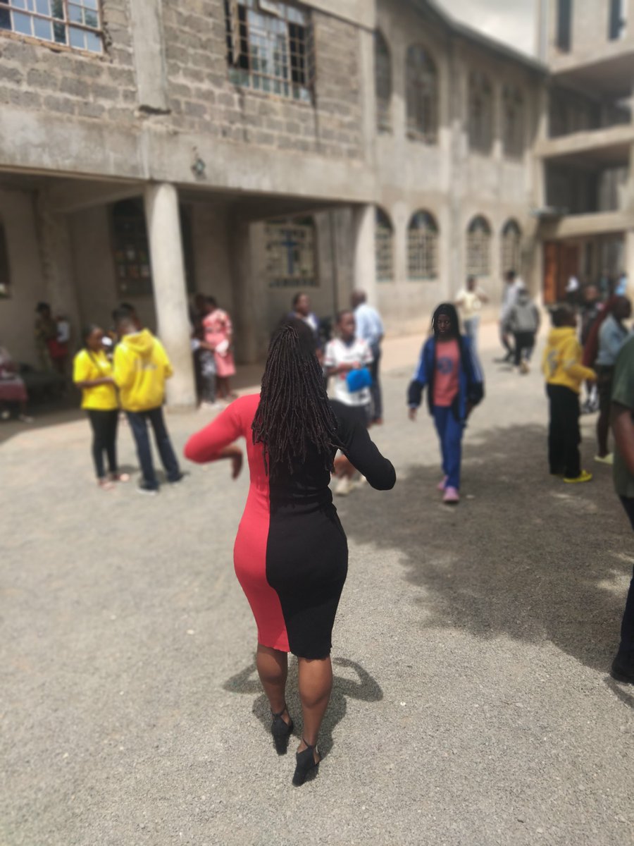 Çalhanoğlu's ball striking💙🖤 tweet media