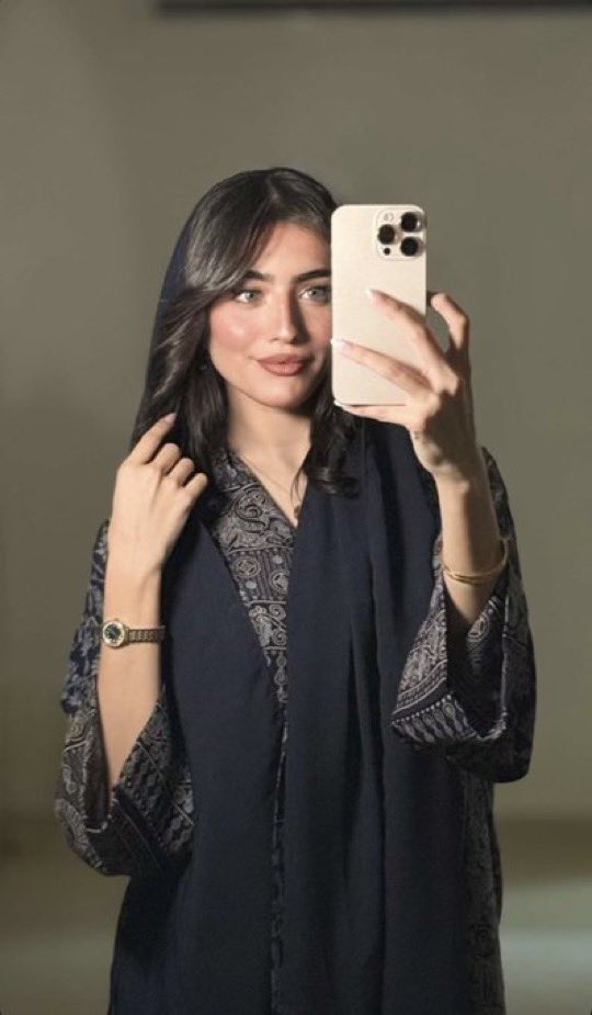 آيـنـز ❂ tweet media