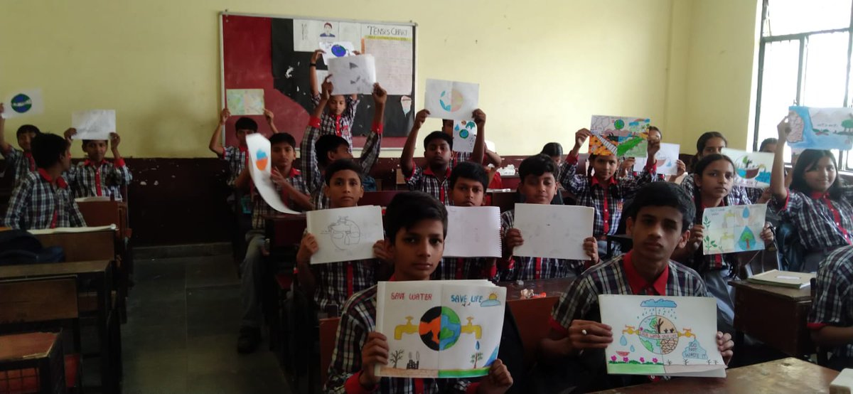 BalliaKendriya's tweet image. 🎨💧 As part of Jal Pakhwada, a drawing competition was organized to encourage students to express their ideas on water conservation through art.
Inspiring young minds to value every drop! 🌍 
#JalPakhwada #SaveWater #ArtForAwareness