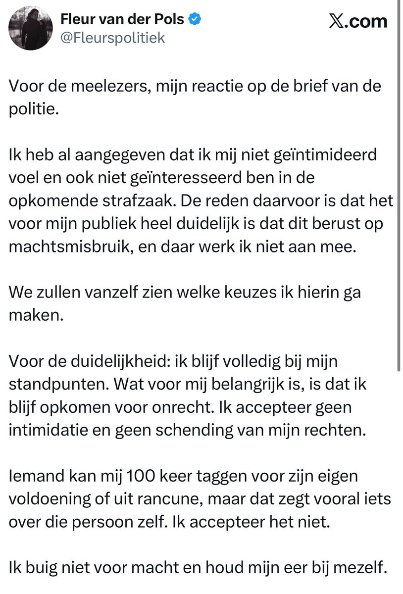 NDikkeboom's tweet image. @Fleurspolitiek na oproep verhoor:

‘Daar werk ik niet aan mee’, ‘Ik buig niet voor de macht’. En: ‘we zullen zien welke keuzes ik ga maken’.

Politie: ‘als u zich niet meldt zult u worden aangehouden’.

Fleur is nú dus onderweg naar het bureau.

#verhoor #vingerafdruk #mugshot